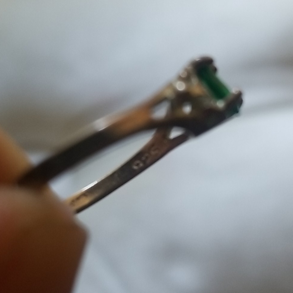 Ring - Picture 2 of 3